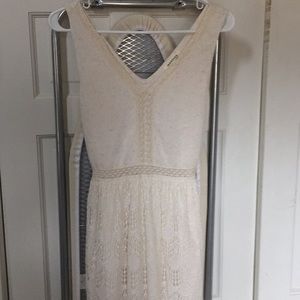 Montevideo lace dress with peekaboo skirt